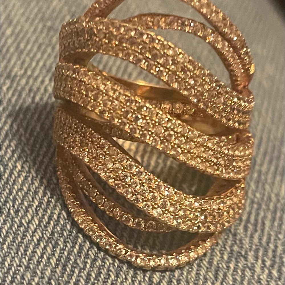 Diamond Gold and Silver Women's Ring 18k gold plated.5 rows. 6 1/2 - Picture 10 of 11
